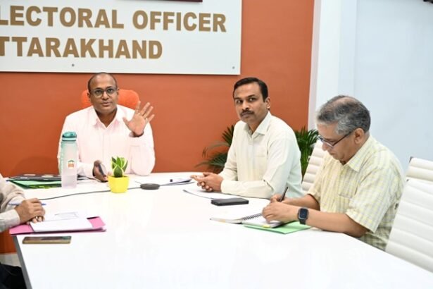 चुनाव आयोग ने BLOs और नए पोलिंग बूथों के मुद्दों पर की वर्चुअल बैठक