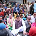 तीन दिन से आपदा क्षेत्र में डटे सीएम धामी, राहत कार्यों की ली जानकारी