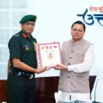लेफ्टिनेंट जनरल सेनगुप्ता ने उत्तराखंड के CM से की मुलाकात