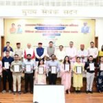स्वास्थ्य विभाग के अभियान में CM धामी ने किया नए डॉक्टरों का स्वागत