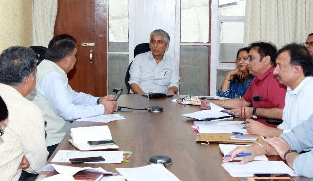 स्वास्थ्य सुविधाओं के उन्नयन पर हरियाण सरकार की कड़ी नजर