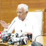 बाढ़ पीड़ितों की मदद के लिए केंद्र सरकार से तुरंत राहत पैकेज की मांग