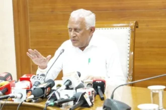बाढ़ पीड़ितों की मदद के लिए केंद्र सरकार से तुरंत राहत पैकेज की मांग