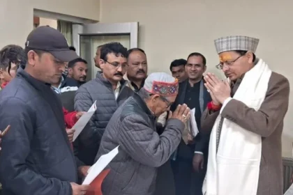 मुख्यमंत्री धामी ने कहा – बुनियादी सुविधाएं हर सीमांत गांव तक पहुंचेंगी