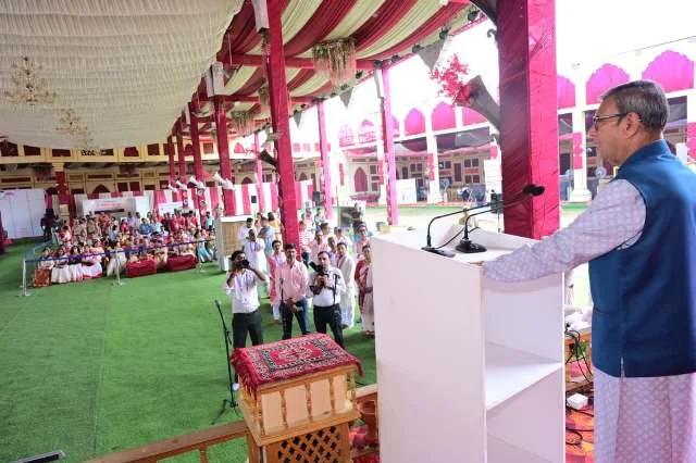 सहस्राब्दि समिति के 26वें वार्षिक दुर्गा पूजा कार्यक्रम में पहुंचे राज्यपाल