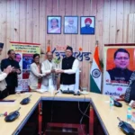 उत्तराखंड के राजनीतिक विकास पर आधारित महत्वपूर्ण पुस्तक का मुख्यमंत्री ने किया शुभारंभ