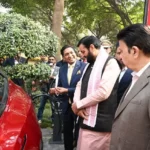 गुरुग्राम में टेस्ला इंडिया के पहले ऑल-इन-वन केंद्र का सीएम सैनी ने किया उद्घाटन