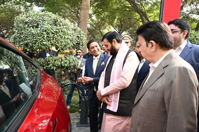 गुरुग्राम में टेस्ला इंडिया के पहले ऑल-इन-वन केंद्र का सीएम सैनी ने किया उद्घाटन