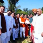 पेराई सत्र 2025-26: किसानों ने गन्ना मूल्य बढ़ाने की मांग मुख्यमंत्री के समक्ष रखी