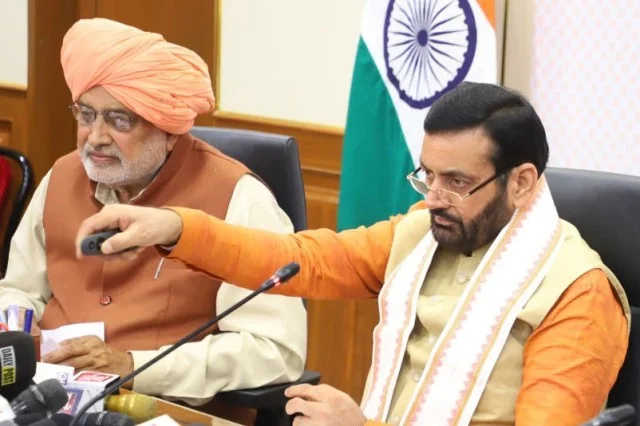 पैक्स से जुड़े किसानों के बकाया ऋण निपटान के लिए नई योजना 2026 तक लागू