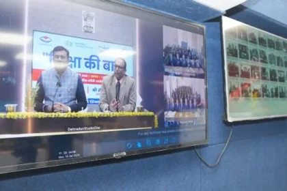 नवोदय विद्यालय ननूरखेड़ा से छात्रों से जुड़े मुख्य सचिव आनन्द बर्द्धन