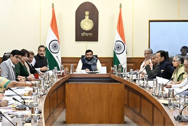 मेगा परियोजनाएं तय समयसीमा में पूरी हों सीएम सैनी