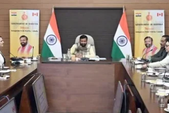 संत कबीर कुटीर में अंतरराष्ट्रीय बैठक, आर्थिक साझेदारी पर जोर