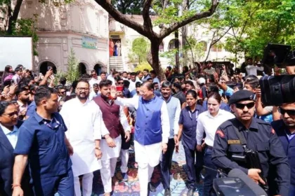 छात्र-छात्राओं को सीएम ने उज्ज्वल भविष्य की दी शुभकामनाएं