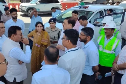 मुख्य सचिव आनंद बर्द्धन ने कुंभ कार्यों की प्रगति की समीक्षा की