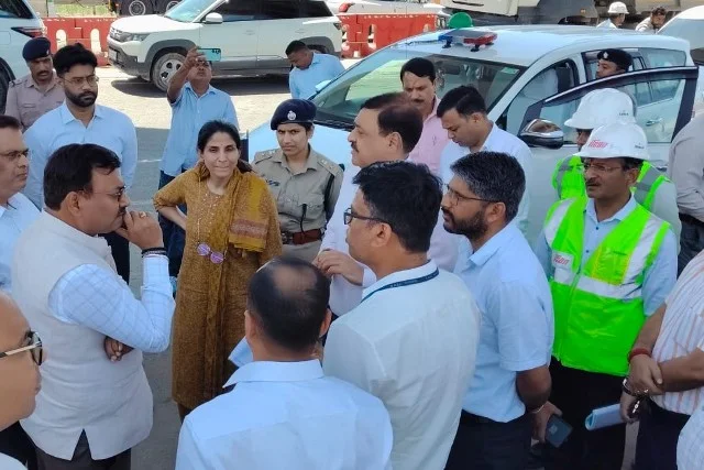 मुख्य सचिव आनंद बर्द्धन ने कुंभ कार्यों की प्रगति की समीक्षा की