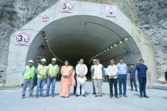 राष्ट्रीय राजमार्ग-107 पर रुद्रप्रयाग से गुप्तकाशी तक सीएम ने लिया जायजा