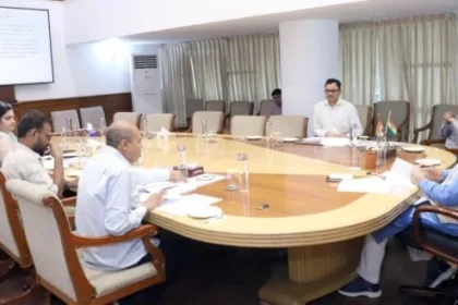 सिविल सचिवालय में समीक्षा बैठक, ईएसआई सिस्टम सुधार पर जोर