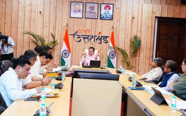 पेयजल, स्वास्थ्य सेवाओं और आपदा तैयारियों पर सरकार की सख्त नजर