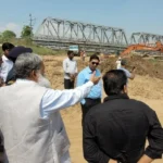 ऊर्जा मंत्री ने चार घंटे तक नदी, नालों और ड्रेनों का किया जमीनी निरीक्षण