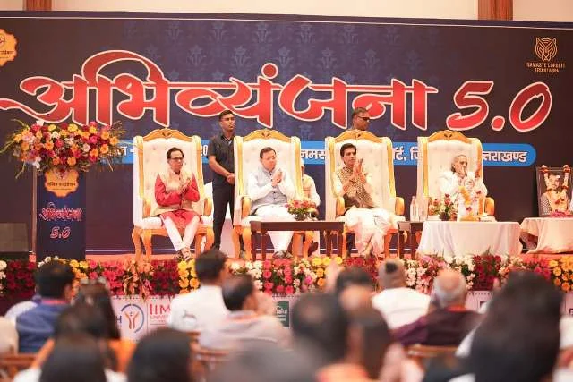 कालाढुंगी में ललित फाउंडेशन के पंचम अधिवेशन का दीप प्रज्वलित कर हुआ शुभारंभ
