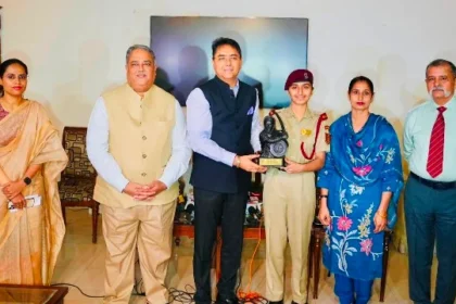 कैबिनेट मंत्री अमन अरोड़ा ने उत्कृष्ट प्रदर्शन करने वाली महिला कैडेटों को किया सम्मानित