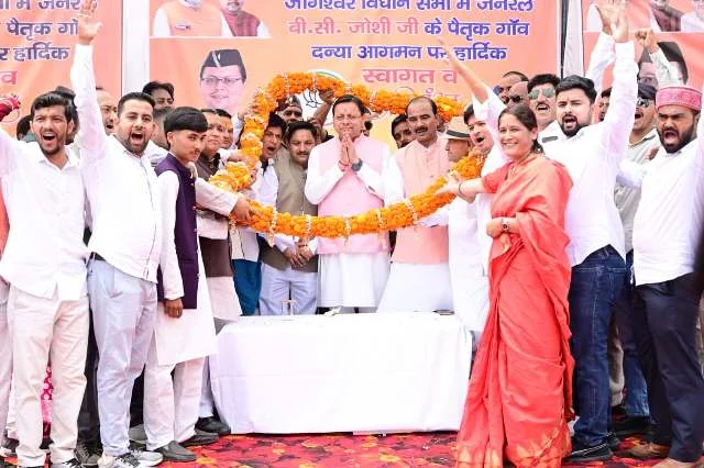 दन्या की जनसभा में मुख्यमंत्री ने विकास और समृद्धि के विजन को किया साझा