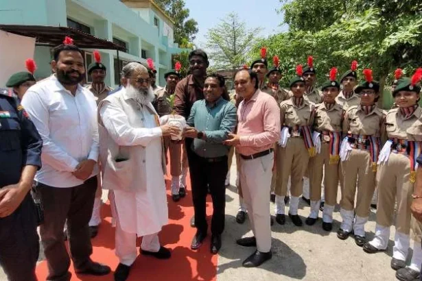 पेड़-पौधे धरती का श्रृंगार हैं, इन्हें बचाना और बढ़ाना हमारी जिम्मेदारी विज