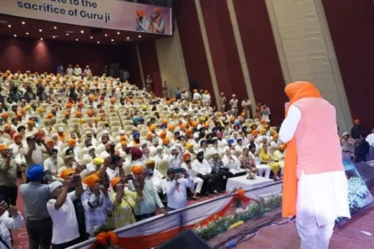 मुख्यमंत्री ने गुरु परंपरा के आदर्शों को अपनाने का आह्वान किया
