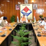 यात्रा व्यवस्थाओं को बेहतर बनाने के लिए मुख्यमंत्री ने अधिकारियों को दिए आवश्यक निर्देश