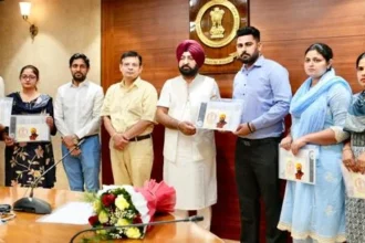 राजस्व मंत्री हरदीप सिंह मुंडियां ने नवनियुक्त अधिकारियों को दी शुभकामनाएं