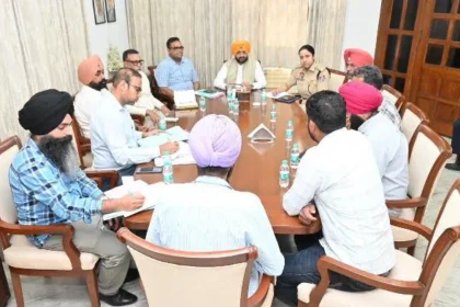 आउटसोर्स कर्मचारियों को कॉन्ट्रैक्ट पर लाने और नियमित करने की प्रक्रिया तेज