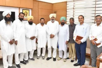 गुड्स ट्रांसपोर्ट और बस ऑपरेटर्स एसोसिएशन के प्रतिनिधियों से चीमा ने की चर्चा