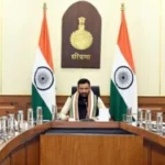 जनकल्याण योजनाएं तय समय में पूरी हों, अधिकारियों को मुख्यमंत्री के सख्त निर्देश