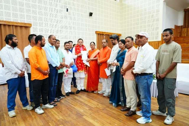 जनसुनवाई में मुख्यमंत्री का निर्देश, अधिकारियों की जवाबदेही तय कर शीघ्र कार्रवाई करें