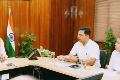 ट्रॉमा चिकित्सा सेवाओं को सुदृढ़ करने के लिए CS ने संबंधित विभागों के साथ की समीक्षा