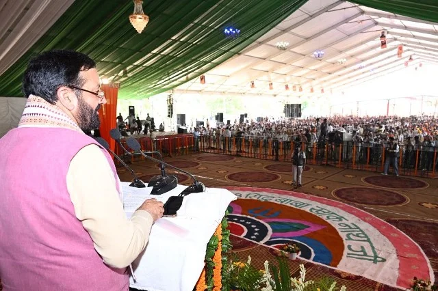 नई पीढ़ी को संतों के जीवन मूल्यों से जोड़ना समय की आवश्यकता - मुख्यमंत्री
