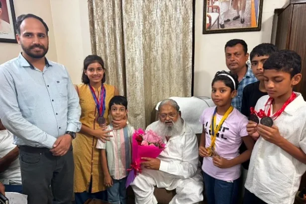 भूमि धोखाधड़ी की शिकायतों पर तत्काल केस दर्ज कर कार्रवाई करें - विज