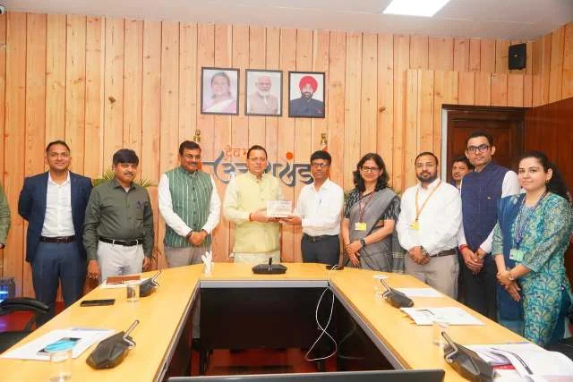 राज्य की भौगोलिक और जनसांख्यिकीय चुनौतियों के अनुरूप नीति निर्माण पर जोर