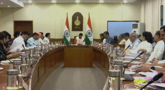 शहरी गरीबों के लिए घर का सपना होगा आसान, कैबिनेट ने दी शुल्क छूट की मंजूरी