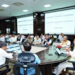 शिकायतों के निस्तारण में लापरवाही बर्दाश्त नहीं, अधिकारियों को CM की चेतावनी