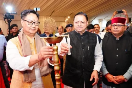 ‘एक पेड़ माँ के नाम’ अभियान के तहत मुख्यमंत्री धामी ने किया पौधारोपण