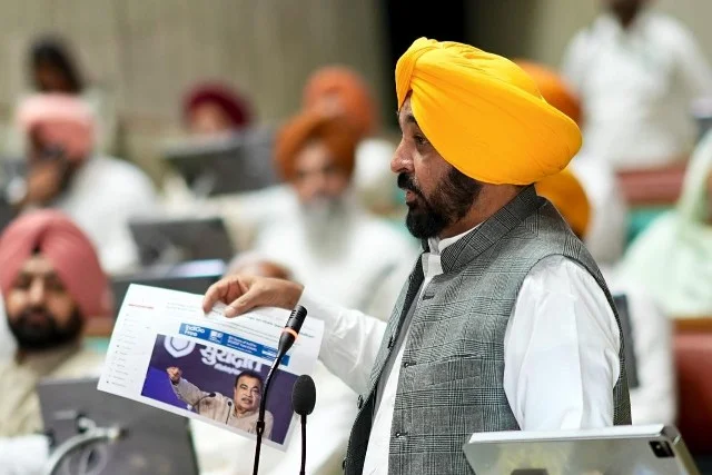 ई-20 पेट्रोल पर उपभोक्ताओं को मिले विकल्प - CM