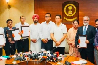 पंजाब में लगेंगी 3 लाख नई एलईडी सोलर स्ट्रीट लाइटें