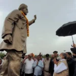 शहीद-ए-आजम भगत सिंह की जयंती पर अनिल विज ने प्रतिमा पर अर्पित की पुष्पांजलि