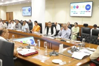 सरकारी विभागों की देरी का वित्तीय भार फर्मों और ठेकेदारों पर नहीं पड़ेगा - मुख्यमंत्री