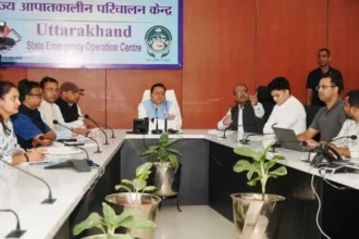 सीएम धामी ने उच्च हिमालयी क्षेत्रों में राहत-बचाव अभियान की ली जानकारी