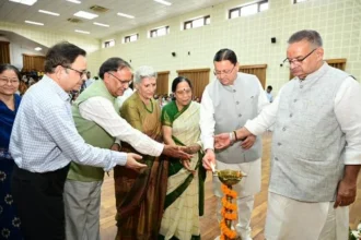 हिंदी दिवस संस्कृति, सभ्यता और राष्ट्रीय चेतना के गौरव को संजोने का अवसर - धामी