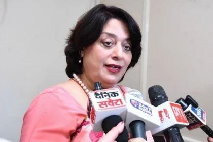 डॉ. सुमिता मिश्रा ने किया चिकित्सा उपकरणों का उद्घाटन