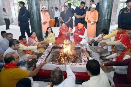 माता मनसा देवी मंदिर में सीएम सैनी ने लिया महामायी का आशीर्वाद